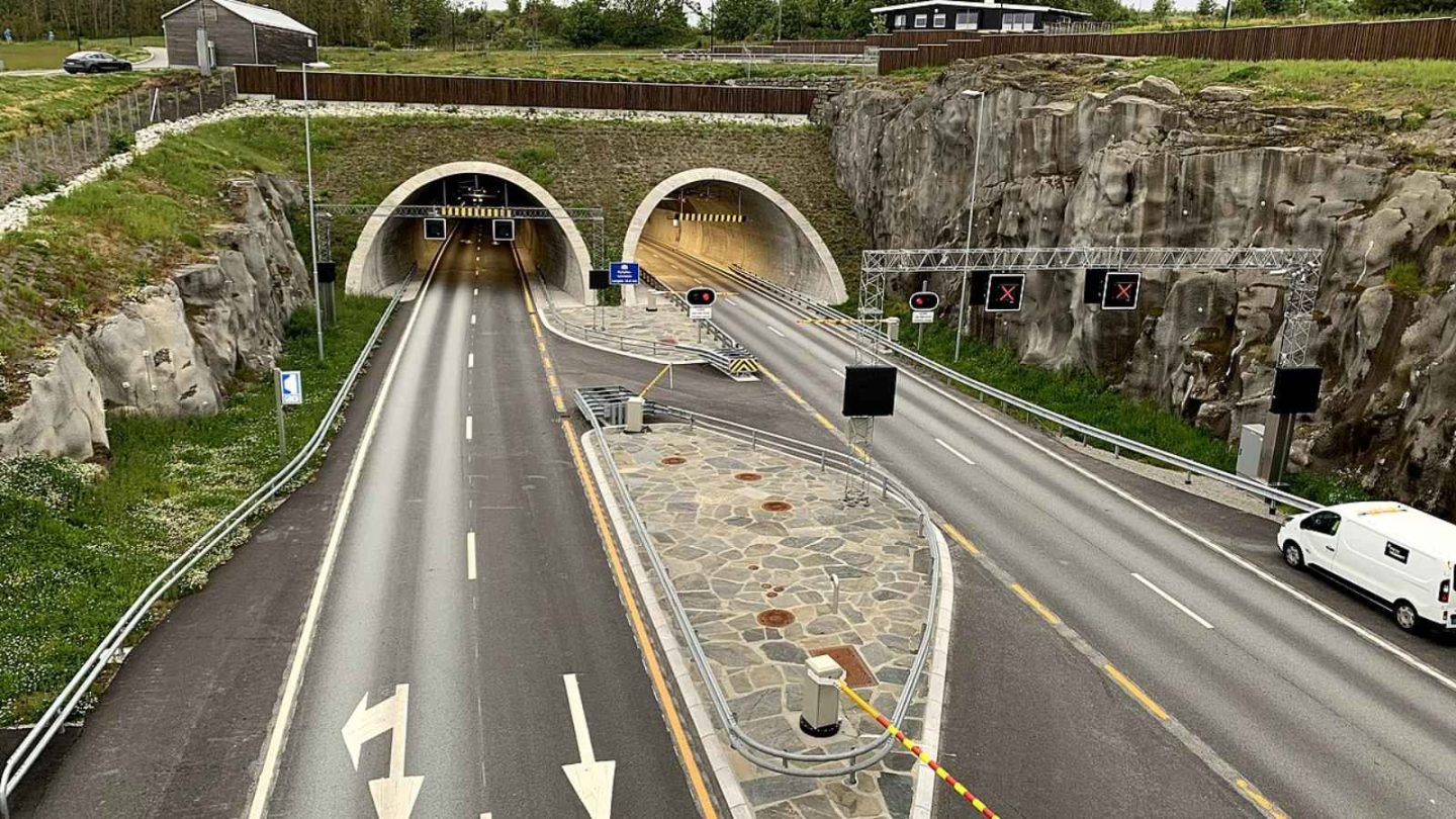Epic Underground Journeys: The World’s 15 Longest Road Tunnels