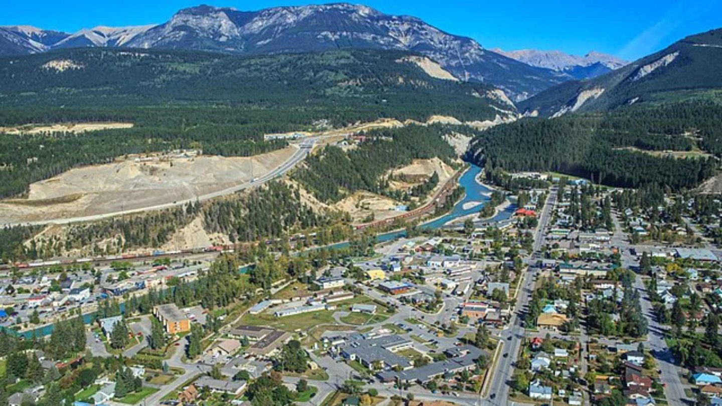 Top Canadian Hotspots for Your Next Adventure