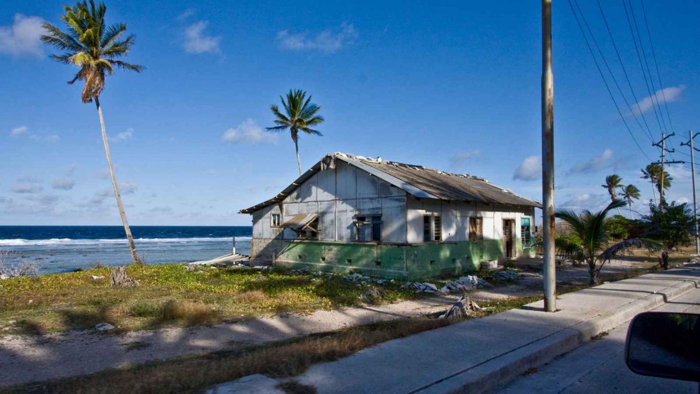 15 Popular Countries Limiting Tourism for Sustainability and Preservation