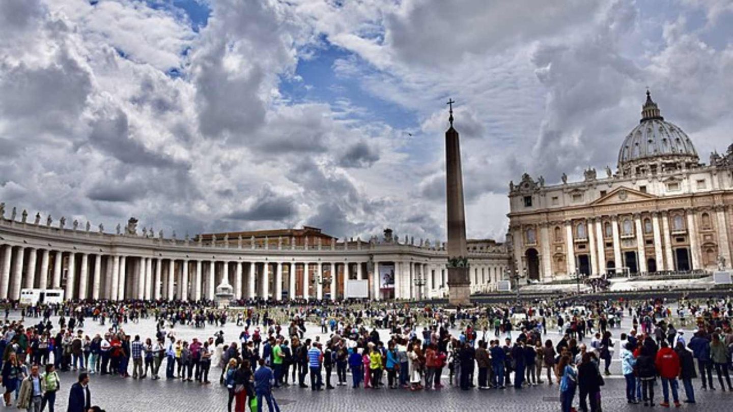 Captivating Facts That Make St. Peter’s Basilica a Must-See!