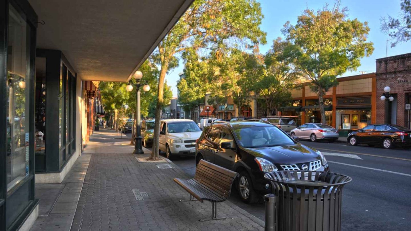 These 15 Small Towns in California Are Pure Magic—And Full of Charm