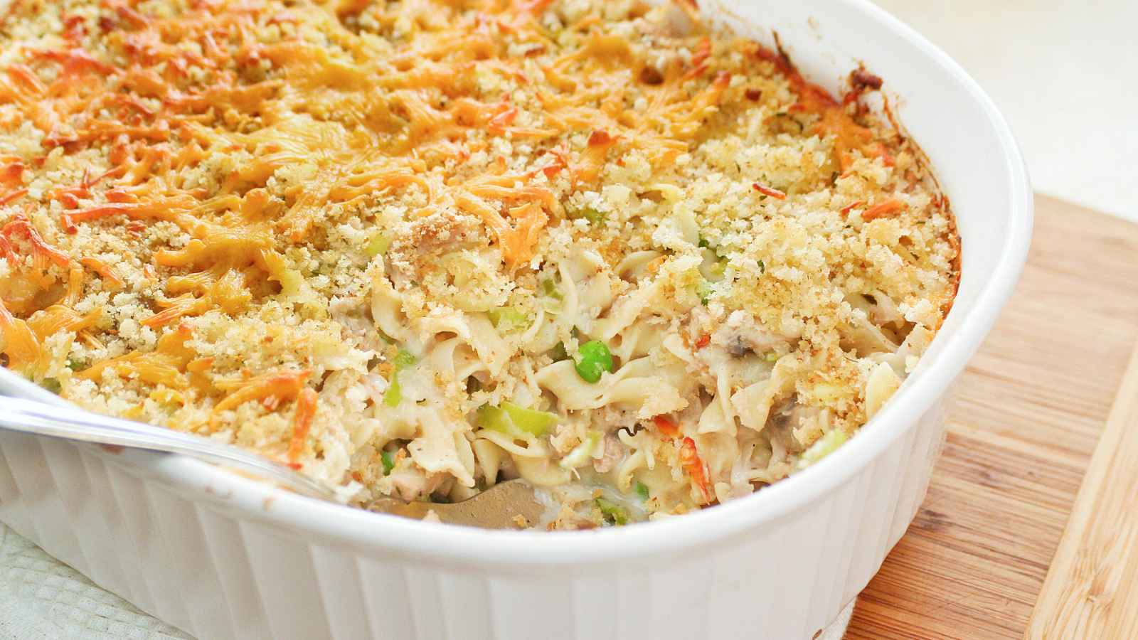16 Old-School Dinners We’d Love to See on the Table Again