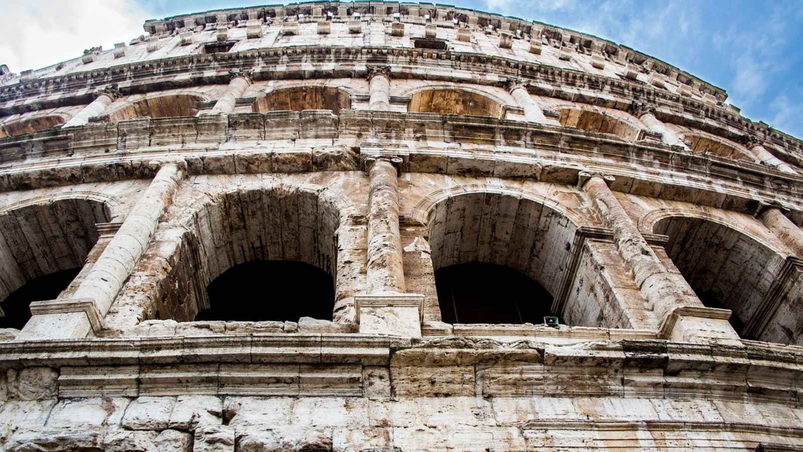Unearthed Wonders: France’s 14 Most Extraordinary Archaeological Discoveries, Ranked