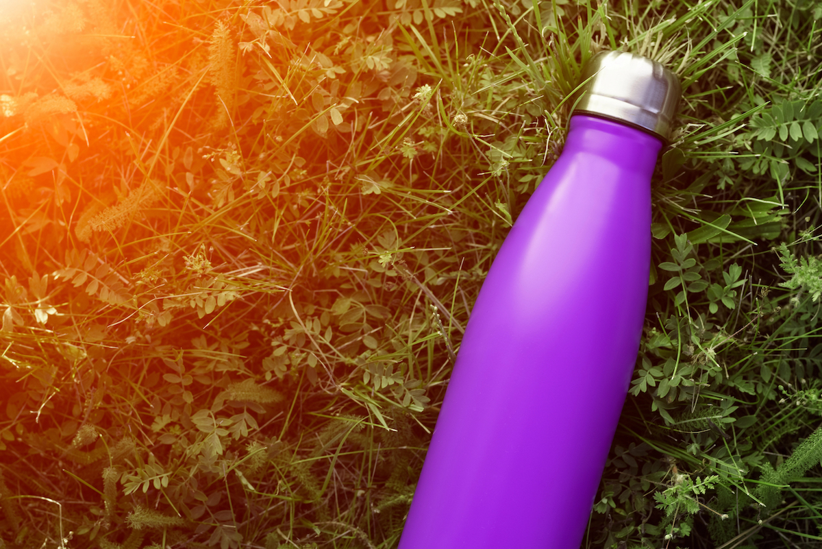 12 Best Water Bottle Choices for Travelers on the Go