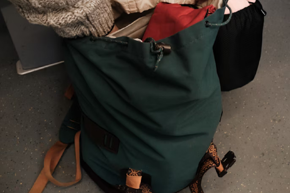 how to pack for backpacking