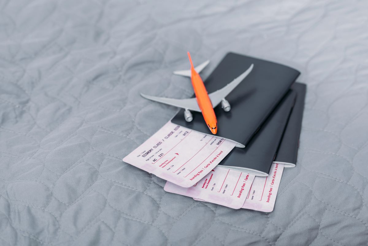 when to buy airline tickets