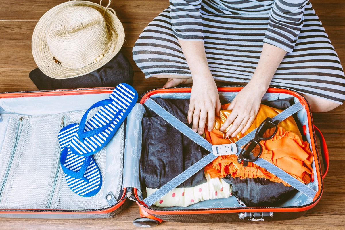 how to pack makeup for travel