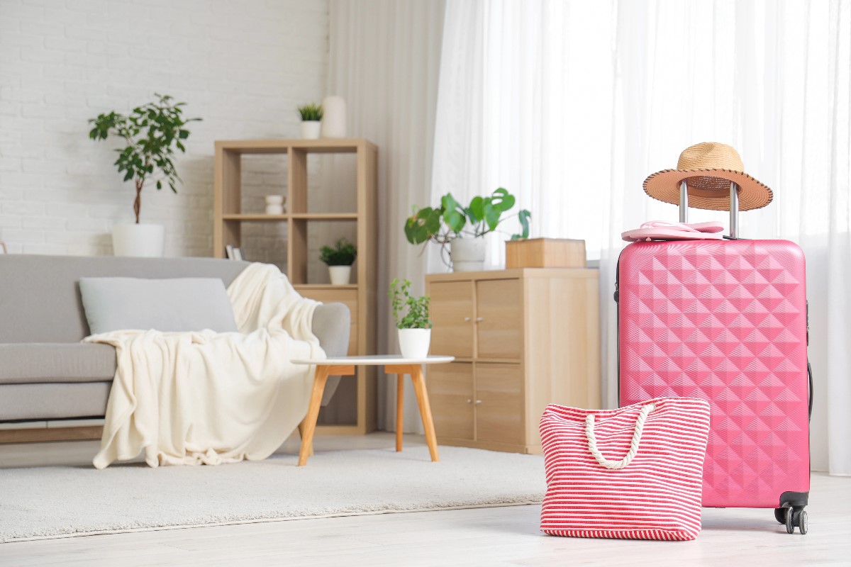 how to pack makeup for travel
