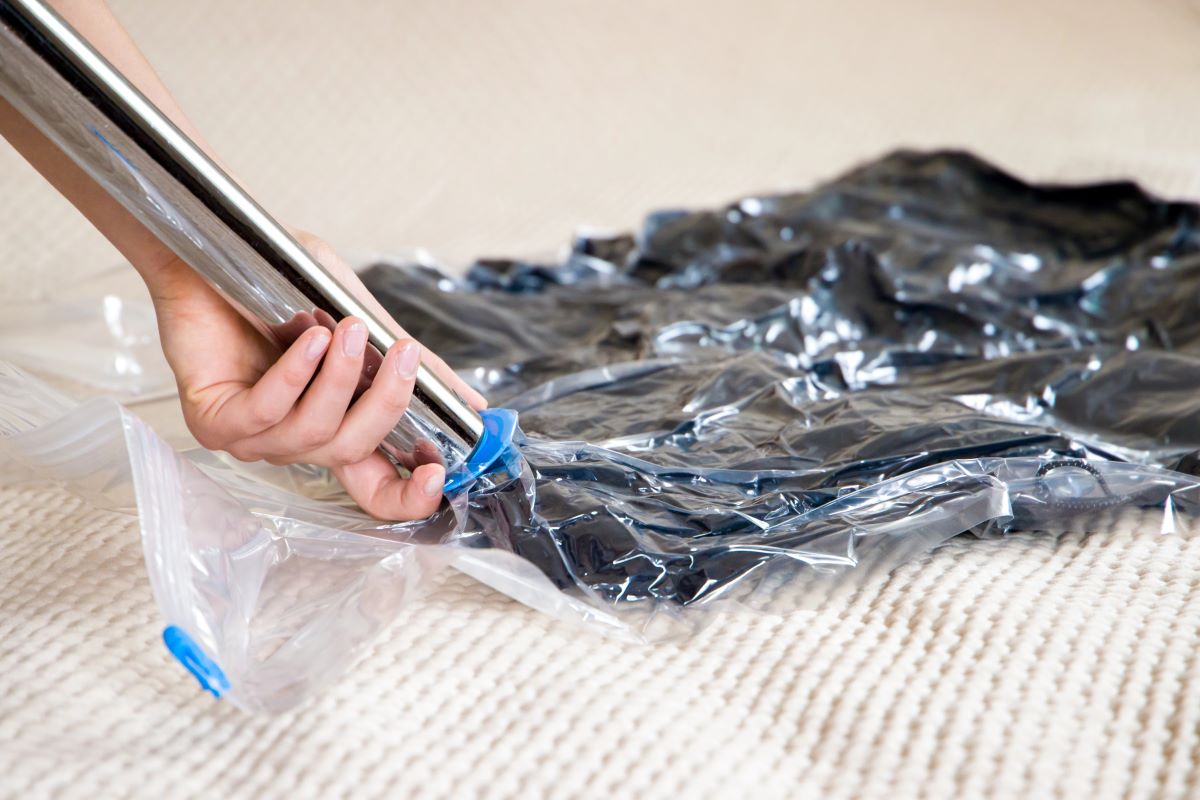 how to fit everything in a suitcase