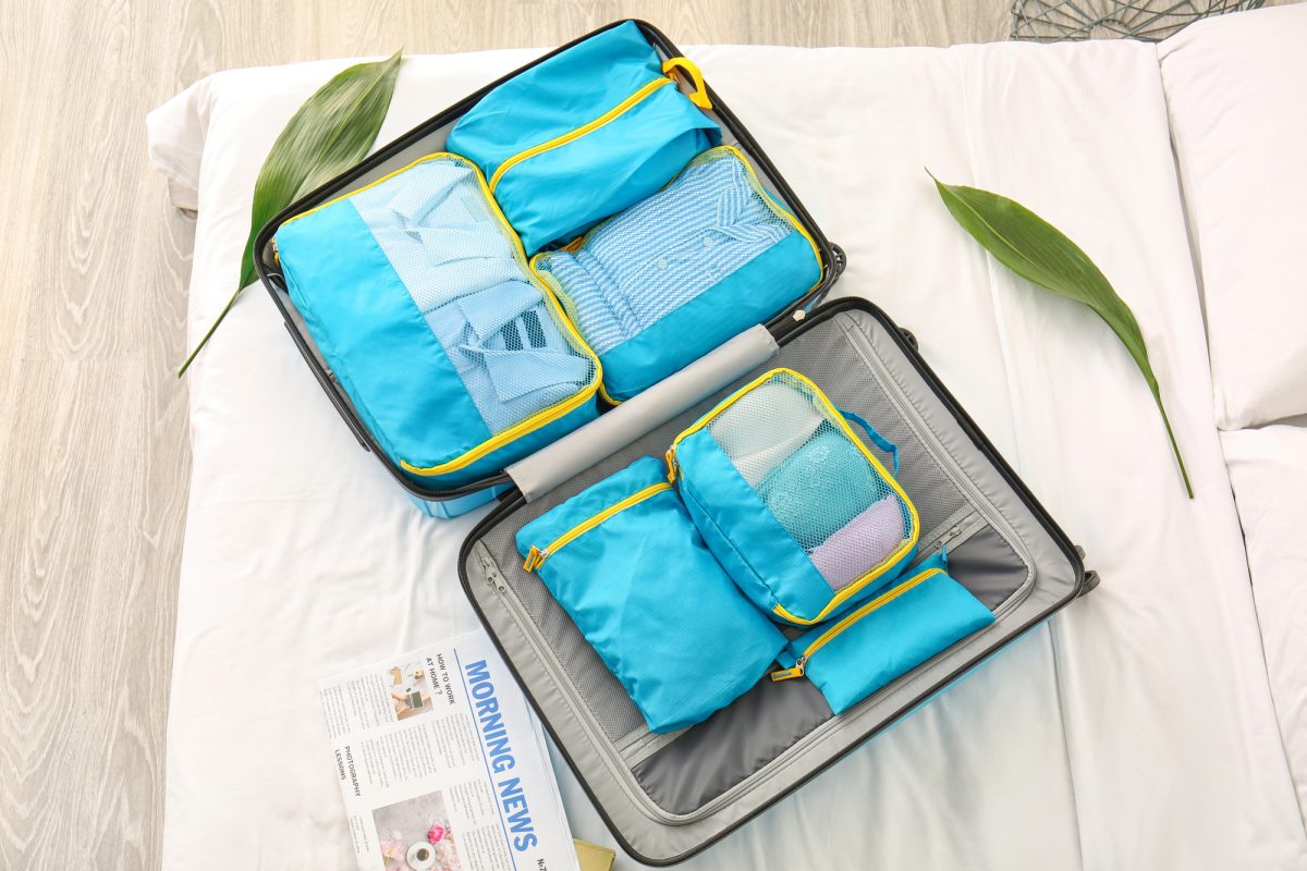 how to pack using packing cubes