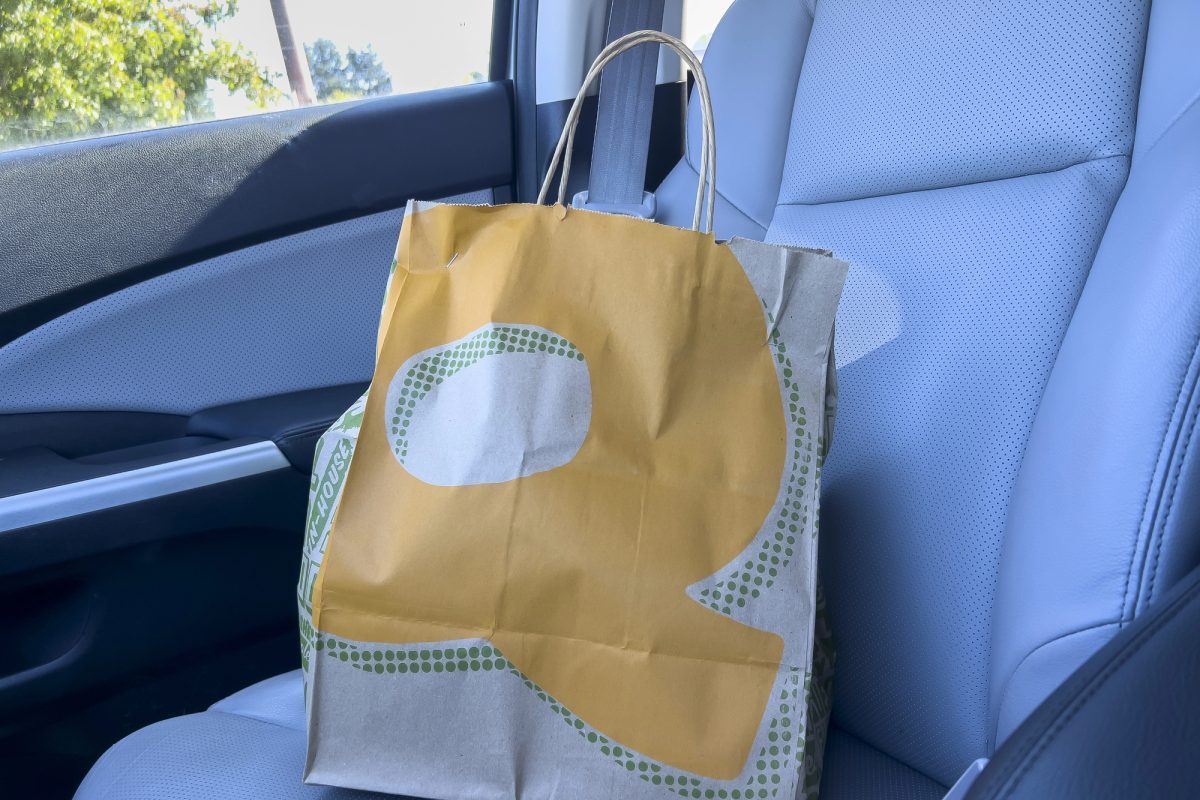 how to pack snacks for a road trip