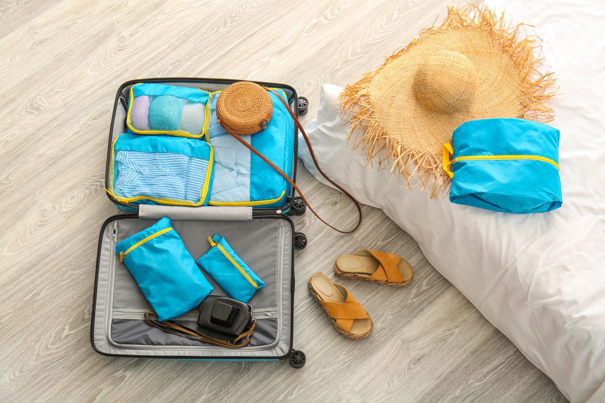 how to pack luggage for plane